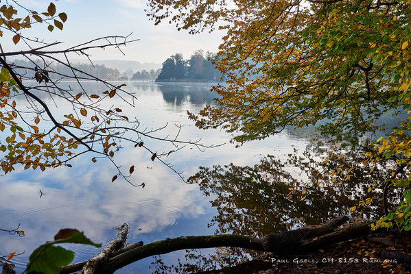 Herbststimmung am Katzensee bei Zürich