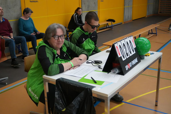 Funktionäre Lisbeth und Luca