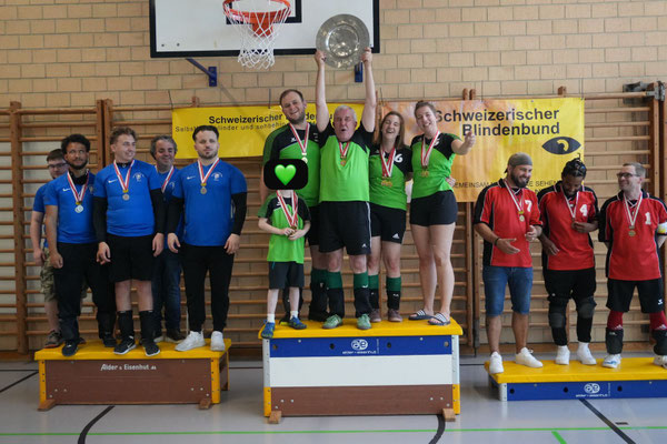 TB Glarus 11 ist Schweizermeister bei den Herren...