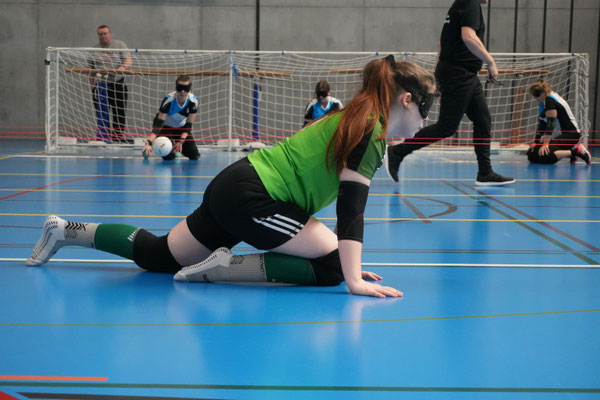 Leandra in der Abwehr