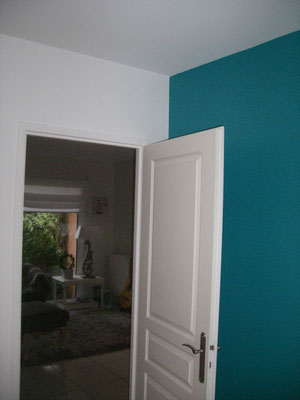 Chambre peinture turquoise