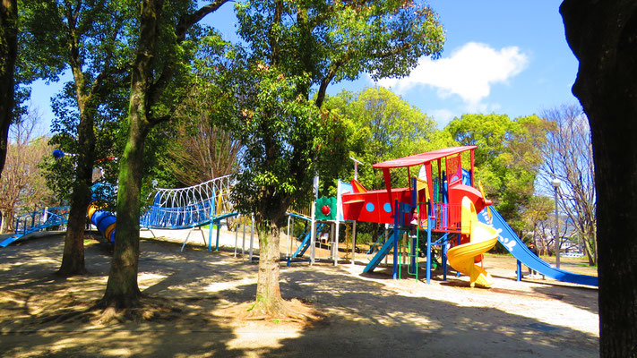 公園の遊具も飛行機