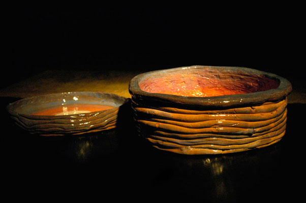 Ciotole con tecnica a colombino in terracotta rossa - smaltata - cottura a 1010°C