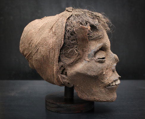 Egyptian mummified head / Cabeza momificada egipcia (oddities, curiosités, raro) - R