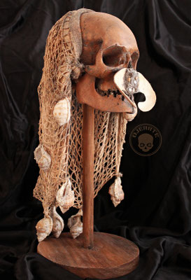 Unusual Asmat skull (Healer or Shaman)
