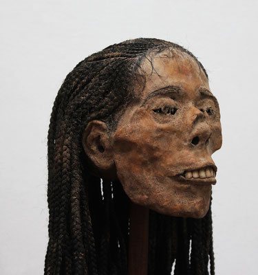Inca mummy head / Cabeza de momia Inca