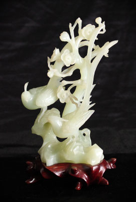 New Jade Sculpture / Escultura