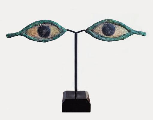 Ojos de sarcófago (momia egipcia) // Eyes from a sarcophagus (Egyptian mummy)
