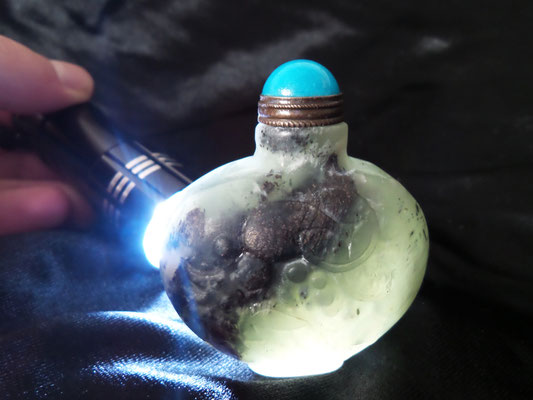 Snuff bottle de jade