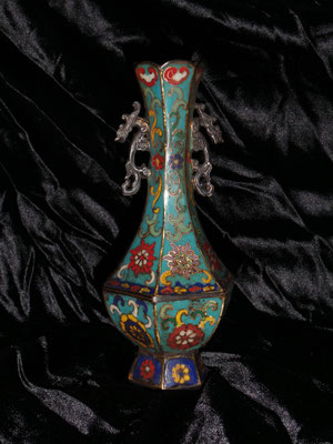 Bonito y antiguo jarrón con cloisonné / Nice antique vase cloisonne