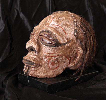 Iatmul Over Modeled Ancestor Skull, Papua New Guinea (ODDITIES - RAREZAS)