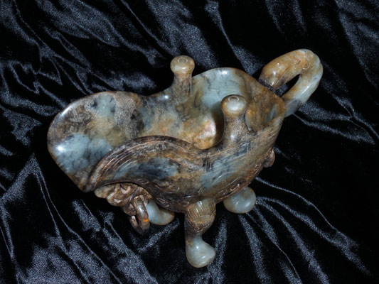 Chinese ancient wine cup / Antigua copa de vino china