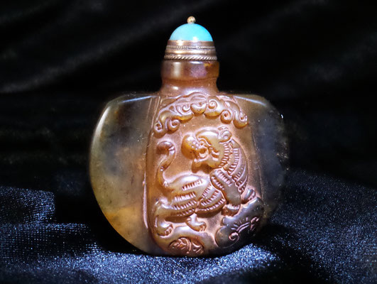 Snuff bottle o tabaquera china (piedra tallada)