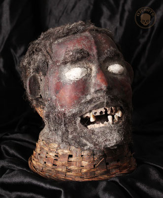 Cráneo Ekoi Skull