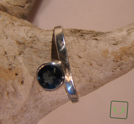 silberner Vorsteckring mit Blautopaz