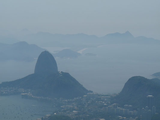 Rio de Janeiro - Blick vom Christo auf den Zuckerhut