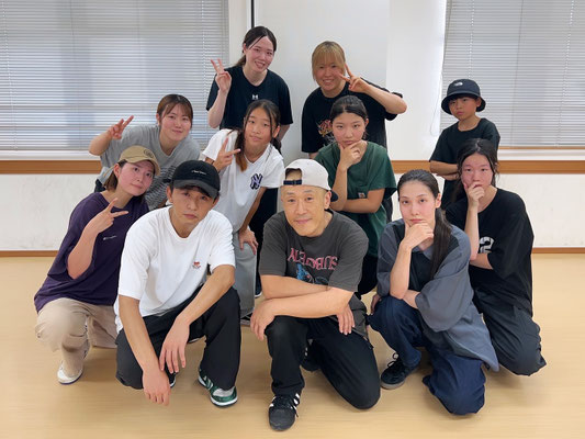 千葉ダンススクール Beat squadの単独ダンス発表会「SHINING」でのオープニングアクトの振り付け＆構成入れをおこないました♪
