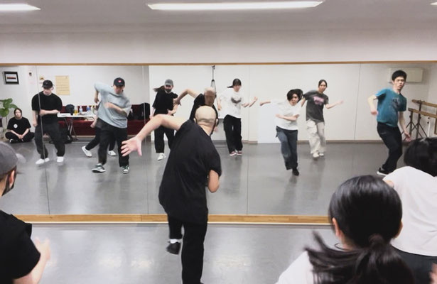 千葉 ストリートダンススクール Beat squadの土曜日17時・HIPHOPクラス♪
