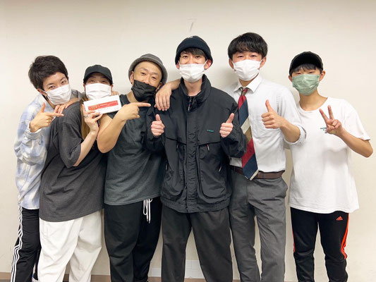 千葉ダンススクール Beat squadの大切な仲間・リョウタが、GWの帰省の中、西千葉スタジオに顔を出しに来てくれました♪