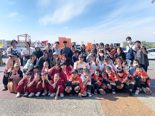 千葉県千葉市稲毛区長沼原町にありますショッピングモール、フレスポ稲毛で開催させたイベント「くさ野あかり祭・夜灯」にて、ダンスショー出演をさせて頂きました♪