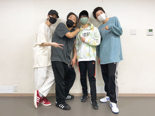 千葉ダンススクール Beat squadの火曜日クラスにユウヤが入会してくれました♪このメンバーで思いっ切りHIPHOPしていきます♪