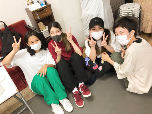 千葉ダンススクール Beat squadの西千葉スタジオ・火曜日クラス♪仲良しなとっても良いクラスです♪