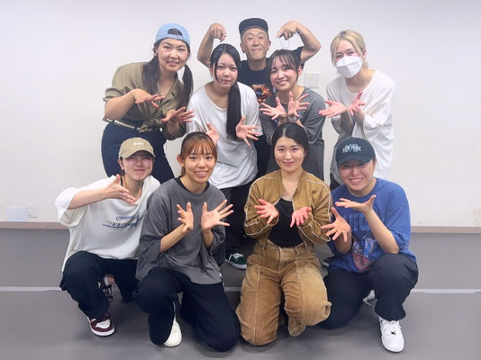 千葉ダンススクール Beat squadの火曜日・ヒップホップクラスにユウキちゃんとホノカちゃんが入会してくれました、嬉しい♪