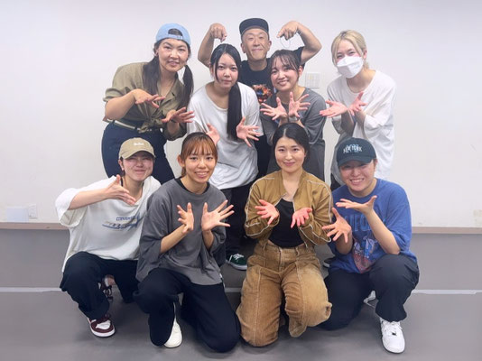千葉ダンススクール Beat squadの火曜日・ヒップホップクラスにユウキちゃんとホノカちゃんが入会してくれました、嬉しい♪