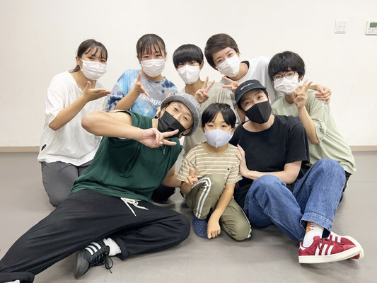 西千葉スタジオの火曜日クラスに、ユウヤの弟・レイヤがレッスンの見学に来てくれました♪レイヤ、有り難う♪