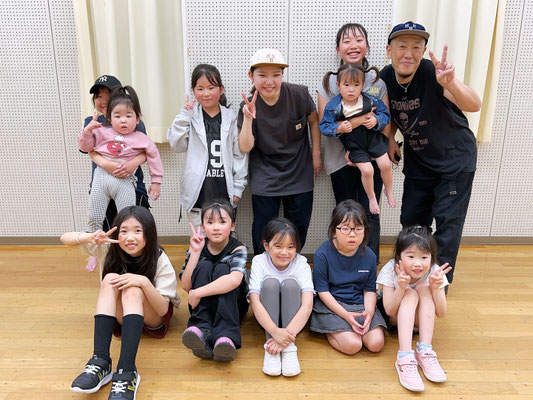 若葉区 千城台・月曜日キッズクラスに、アシスタントインストラクターとしてチナツが参加してくれました♪