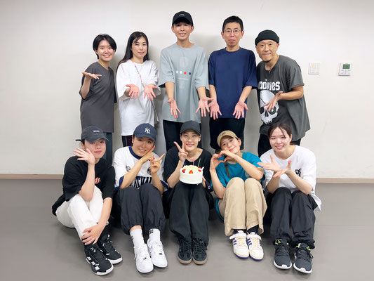 千葉ダンススクール Beat squadのインストラクターでもあり、選抜チームのメンバーでもあるエムが、とうとうダンス復帰！！もう本当に嬉しかったです♪