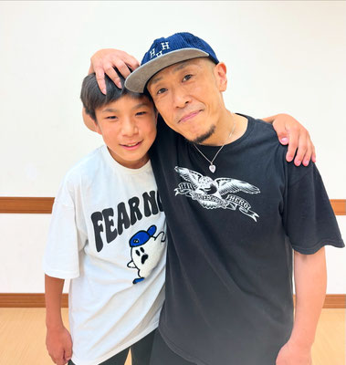 千葉ダンススクール Beat squadの水曜日・稲毛長沼キッズクラスのカナタと、レッスン後にダンス動画を撮影しました♪
