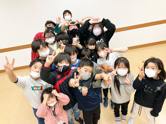 千葉ダンススクール Beat squadの水曜日キッズクラスはいつも元気まんてん！♪