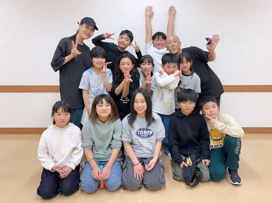 この日は風邪でお休みの多かった、千葉ダンススクール Beat squad・稲毛キッズクラスですが、体験でリオが参加をしてくれて、入会してくれました♪