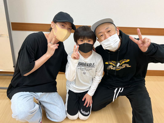 稲毛スタジオ・キッズクラスのカナタと♪頑張り屋さんで、そして優しい大好きな仲間♪
