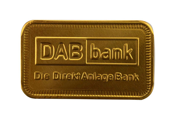 Schokobarren mit dem Werbespruch und Logo der DAB-Bank gestaltet und für als Symbol für Wert aus Schokolade genutzt.