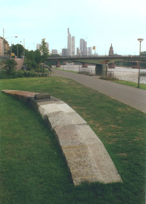 Metamorphose - Steinskulptur zum Osterspaziergang/Goethegeburtstag - Frankfurt am Main - 1999