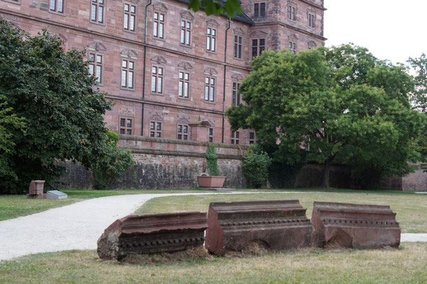 KAIROS - Steininstallation Riedingerwiese Aschaffenburg - Sandstein, Schiefer, 2022