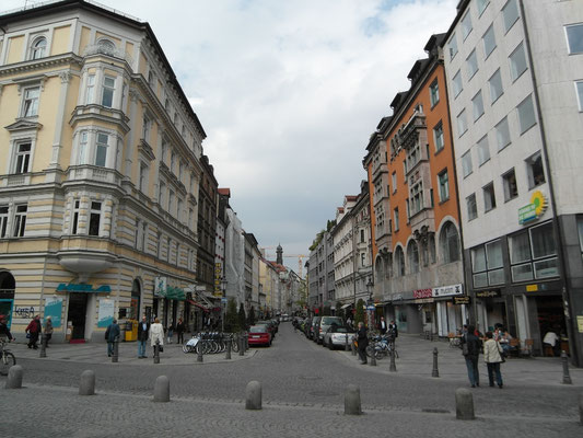 Sendlinger Straße Ecke Herzog-Wilhelm-Straße - Blick Richtung Marienplatz - Juni 2011