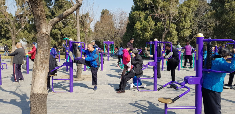 Peking - Sportanlage im Park - März 2019 