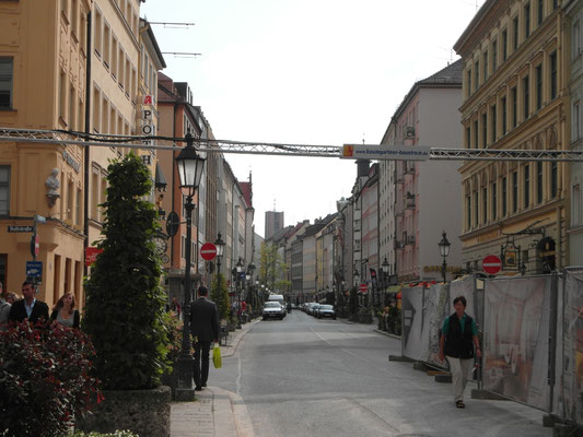Sendlinger Straße Ecke Hackenstraße - Blick Richtung Sendlinger Tor - Juni 2011