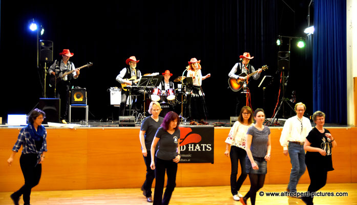 Red Hats in der VHS Siemensstraße
