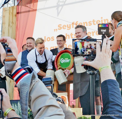 Kaiser Wiesn Wien - Eröffnung: Bieranstich