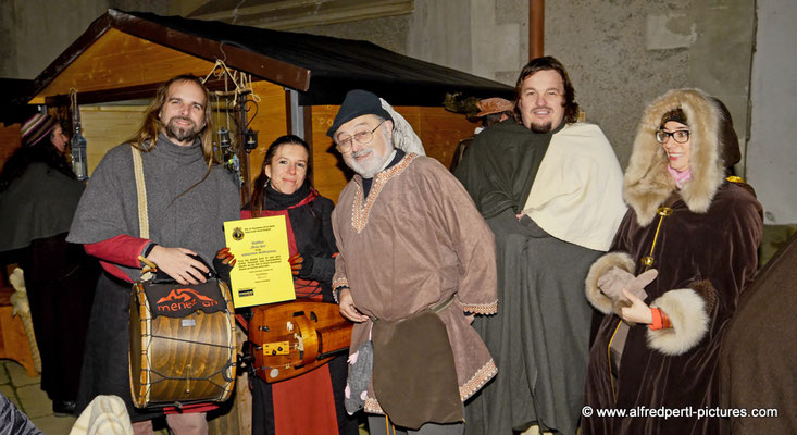 Abschlusskundgebung beim 4. Mittelalterlichen Adventmarkt in Korneuburg