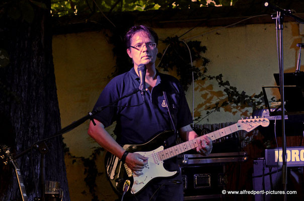 Konzert von Gaunersdorf 5 in Gaweinstal - Cafe Restaurant Schilling