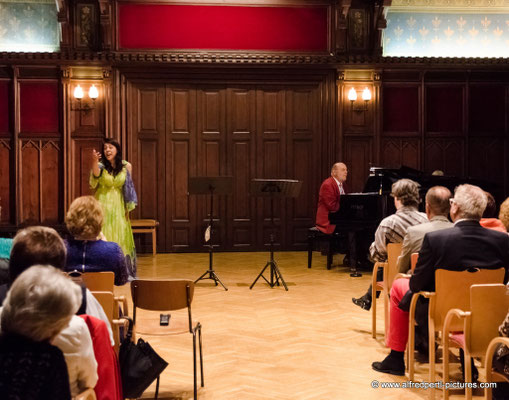 Frühlingslieder aus Klassik, Operette und Wienerlied im Rahmen der Korneuburger Kultur- und Musiktage.