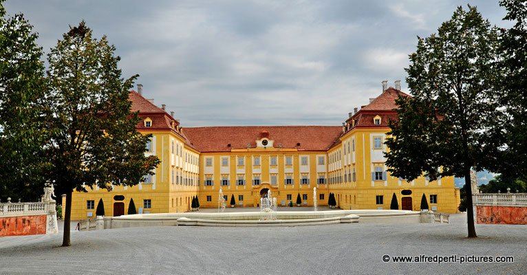 Schloss Hof im Marchfeld