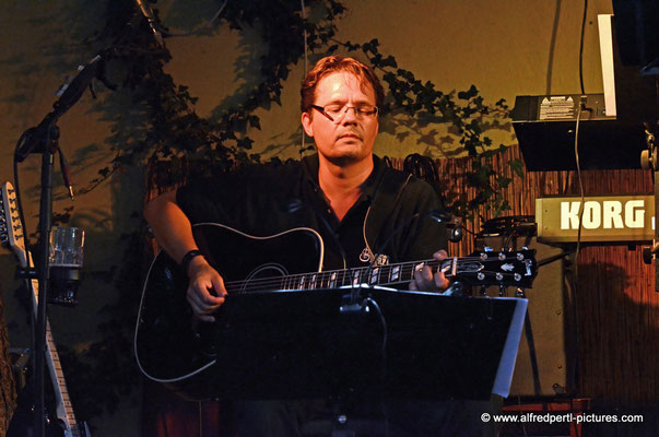 Konzert von Gaunersdorf 5 in Gaweinstal - Cafe Restaurant Schilling