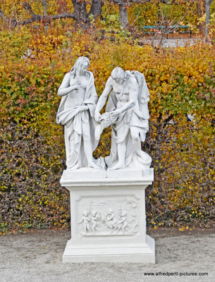 Belvedere und Belvederegarten in Wien im Herbst