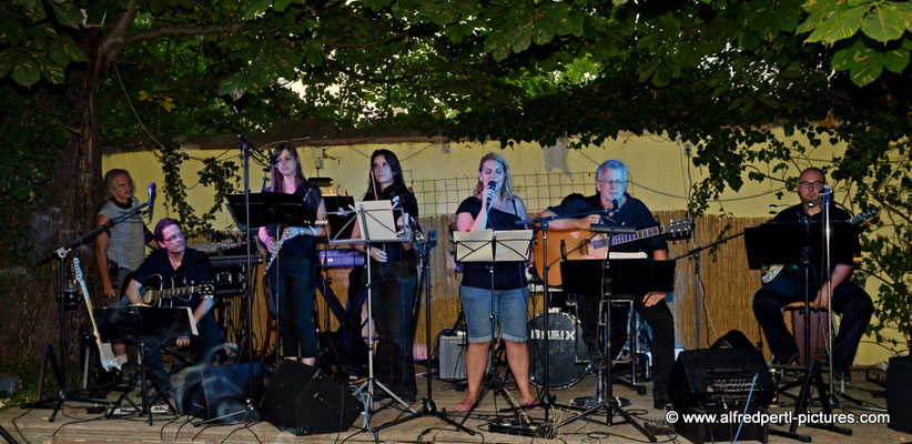 Konzert von Gaunersdorf 5 in Gaweinstal - Cafe Restaurant Schilling